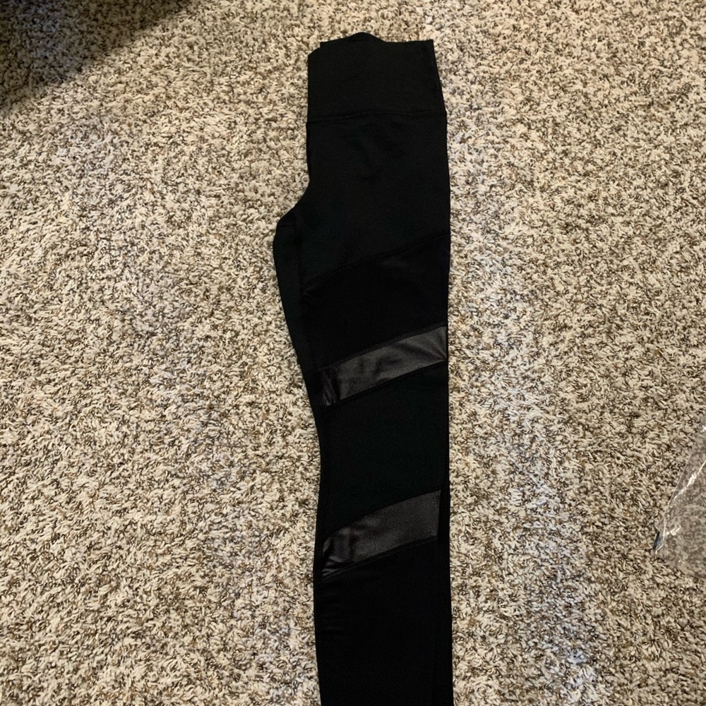 NWT Black Fabletics Powerhold Ultra High Waisted